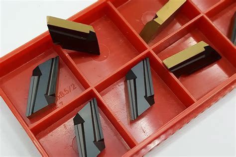 Selecting CNC Lathe Tools: The Expert Tips .